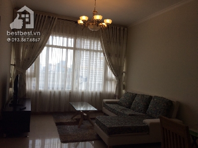  Apartment for rent in Binh Thanh district - Saigon Pearl. It is located on 92 Nguyen Huu Canh Street, Binh Thanh District, HCMC. 
This apartment includes 2 bedroom, 2 bathroom, 1 living room and kitchen. All the furniture are nice with high quality to make you feel comfortable when live here. Especially, this apartment owns a quiet place &